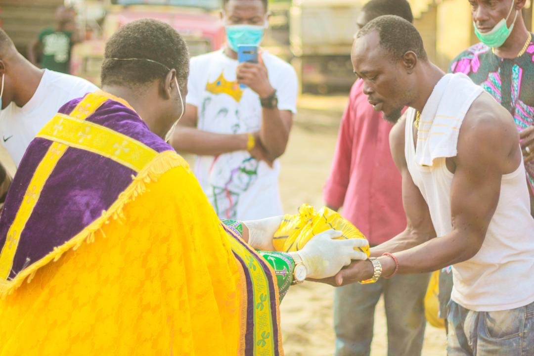 archbishopsmb's tweet photo. Let us extend our hands in trying to be helpful no matter the amount you can give to someone in need and see what God will do in your life.
The African Major Prophet, Samson the Rapturist.
#JehovahSharpSharp. https://t.co/Td2R0lKEtd