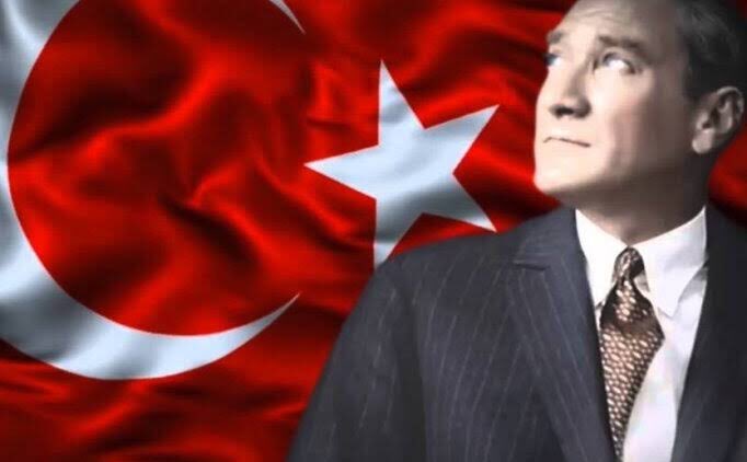 CUMHURİYET: Cumhuriyet ulusun kayıtsız şartsız egemenliğini kendi elinde tuttuğu sistemin adıdır. Ulusun kendi seçtiği milletvekilleri aracılığıyla yönettiği devlet biçimidir. 29 Ekim Cumhuriyet Bayramımız kutlu olsun.  #29Ekim #cumhuriyet EGEMENLİK KAYITSIZ ŞARTSIZ MİLLETİNDİR..