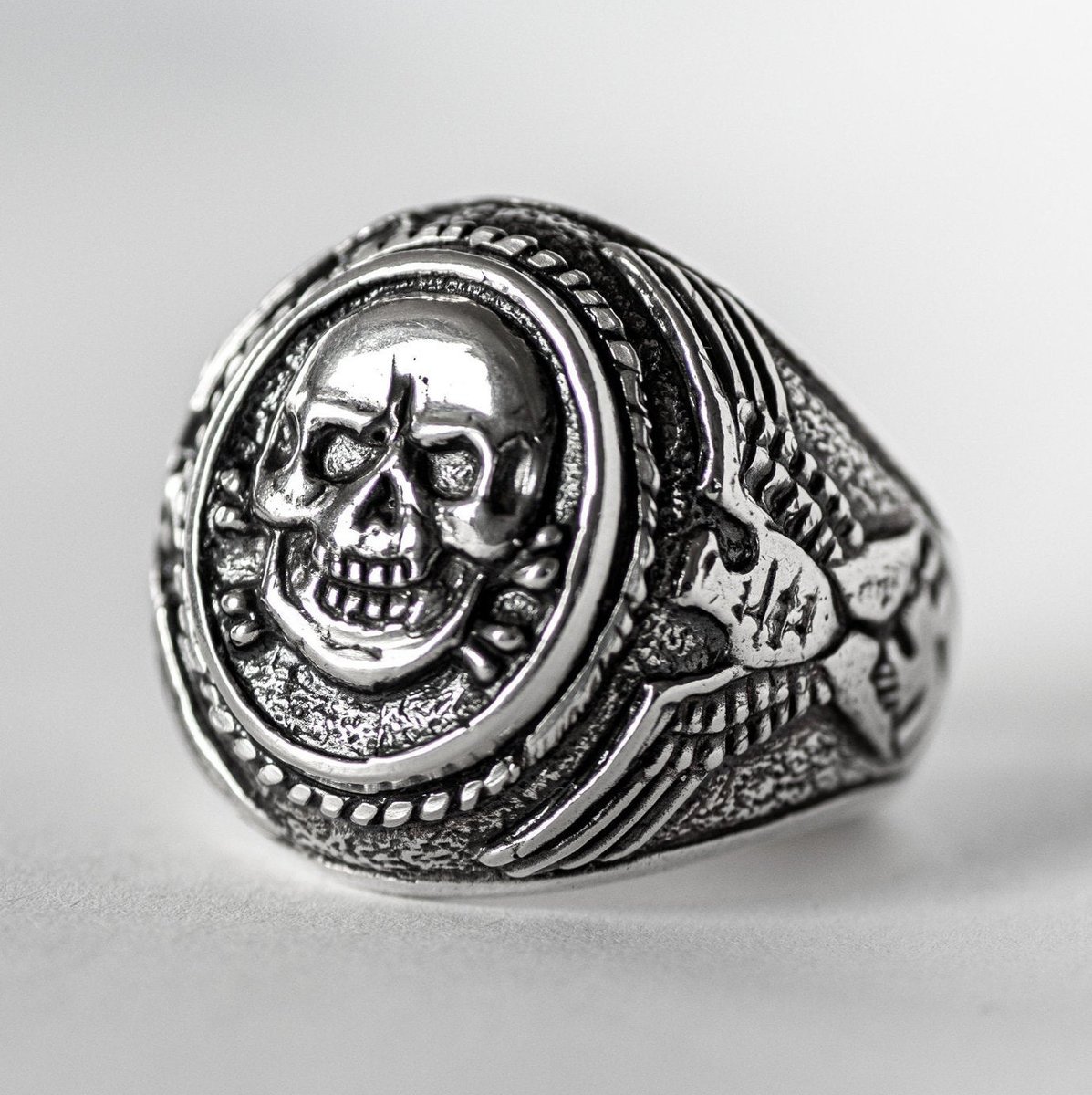 SilversLegends's tweet photo. Excited to share the latest addition, GET NOW with 10% OFF: Men's Biker Ring with Scull and Eagle Costum men's Gift Sterling 925 Silver Skull Signet Eagle Ring Handmade made to order https://t.co/xAj7v6wYrH  #silver#silverringformen #silverbikerring #mensgift https://t.co/vPLu2SCXyR