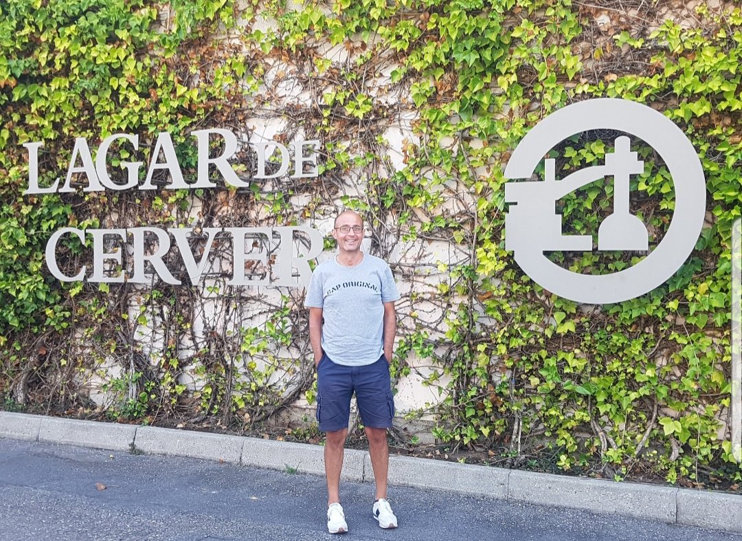 Lagar de Cervera Albariño de <a href="/Rias_Baixas/">D.O. Rías Baixas</a>
Adquirido este verano, ya muy lejano, en la Bodega del grupo <a href="/LaRiojaAltaSA/">Bodega La Rioja Alta, S.A.</a> en O Rosal, #Pontevedra
Para comer unas anchoas con tomates cherries y guacamole casero
#vino #winelover #gastronomía #Enoturismo
<a href="/RVRiasBaixas/">Ruta Vino Rías Baixas</a> <a href="/turisriasbaixas/">Turismo Rías Baixas</a>