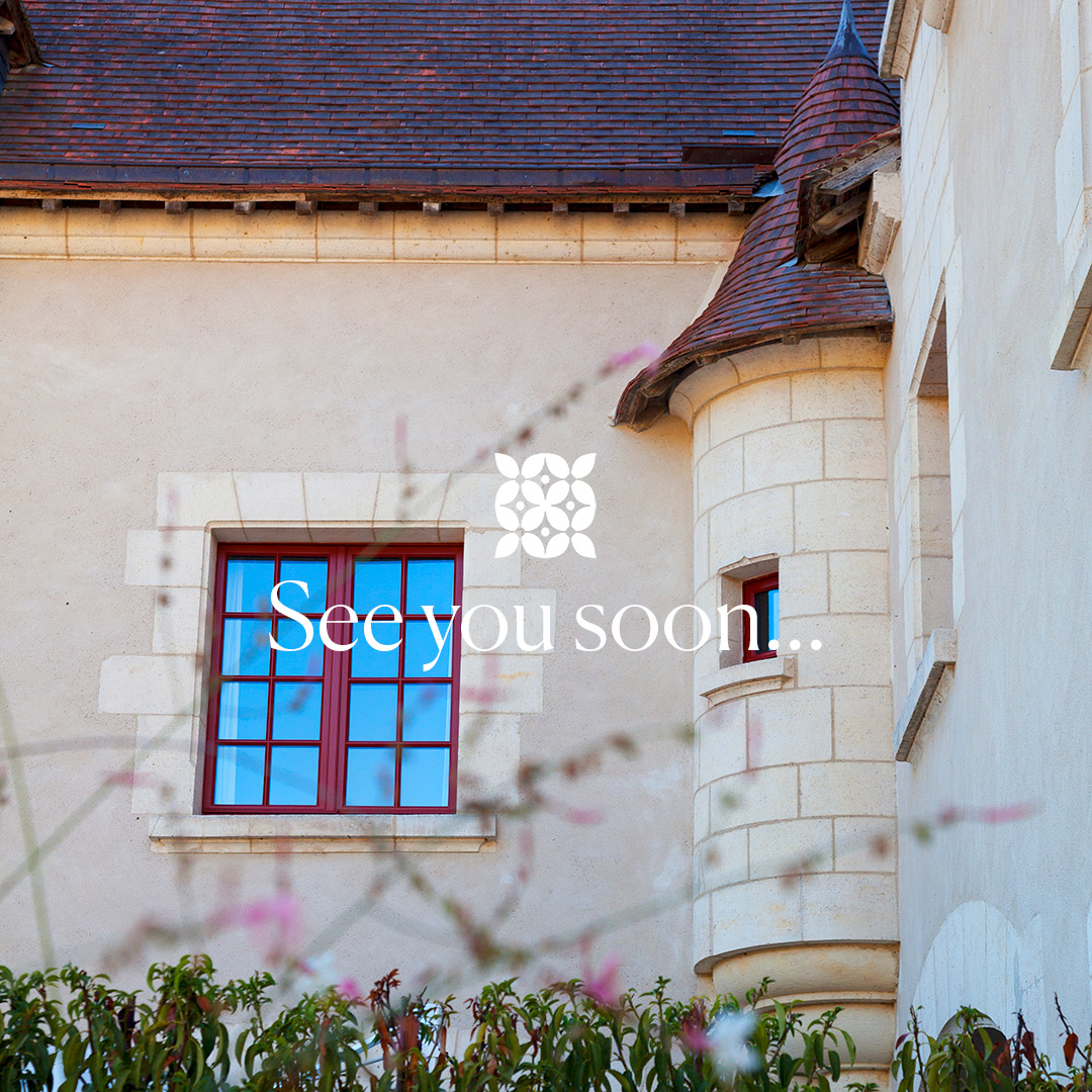 Nous vous remercions de nous avoir rendu visite et fait confiance ces derniers mois et aurons le plaisir de vous accueillir à nouveau au #RelaisDeChambord à partir du #17decembre. En attendant, prenez soin de vous.