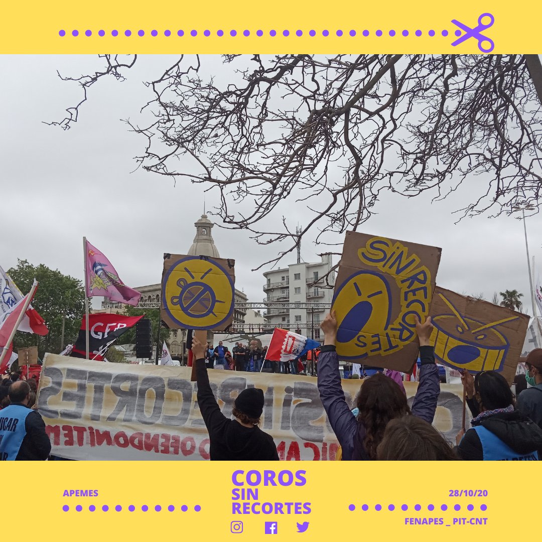 CorosSecundaria's tweet photo. Movilización de trabajadores y trabajadoras del Estado.
No a los recortes.
No al recorte en educación.
#EducaciónSinReCortes
#CorosSinReCortes https://t.co/mRGR8T4dFC