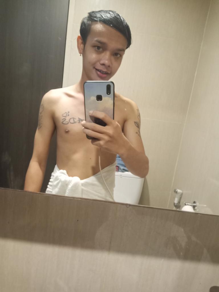 RustamE56465623's tweet photo. Ayo atuh isi slot nya 💦 lngsng aja wa 088809176915 no basa basi ya #openBOmassage #openbali #gaybali #gaylokal #openbodenpasarbalicod #openbobali #mssgbali #pjatbali #gaybobali #gaydenpasarbali #homobali https://t.co/MThFn96oOR