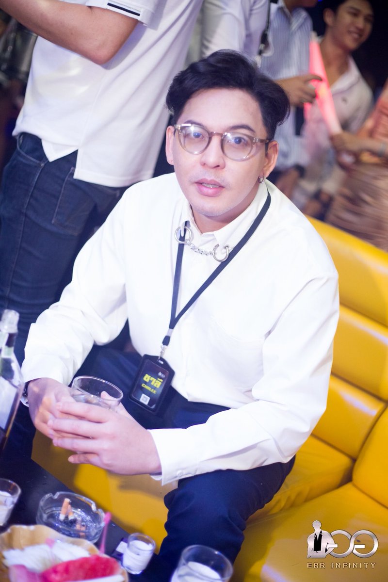 errinfinity's tweet image. #ถ้าคืนนี้เหงามานั่งข้างผมมั้ย เจอกับพวกเราได้ที่ร้าน เอออินฟินิตี้ ทุกค่ำคืน บาร์โฮสหนุ่มหล่อ สุดมันส์ ❤️

สอบถามรายละเอียดหรือติดตามข้อมูลข่าวสารได้ที่⬇️

✅Inbox: m.me/ERR.INFINITY.L…
✅Line : lin.ee/ZJ5cbo5
หรือ @errinfinity (มี @ข้างหน้า)