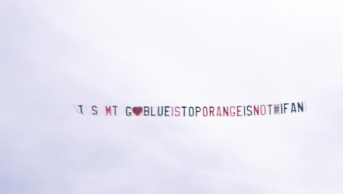 jupitears's tweet photo. BLUE IS TOP ORANGE IS NOT

L’AEREO PIÙ ICONICO DI QUESTA EDIZIONE, 29 OTTOBRE 2020 IO C’ERO #gfvip https://t.co/beKXQq4WZL