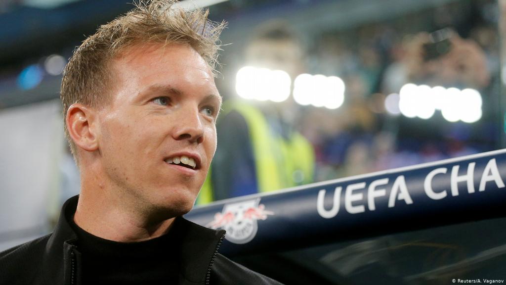 Julian Nagelsmann was asked about his outfit after RB Leipzig's 0-5 defeat at Manchester United in the  #UCL  ."Let's not talk about my clothes so much. I wear what I like. I'm a coach, not a model," he replied.Nagelsmann as a model, a rolling thread.