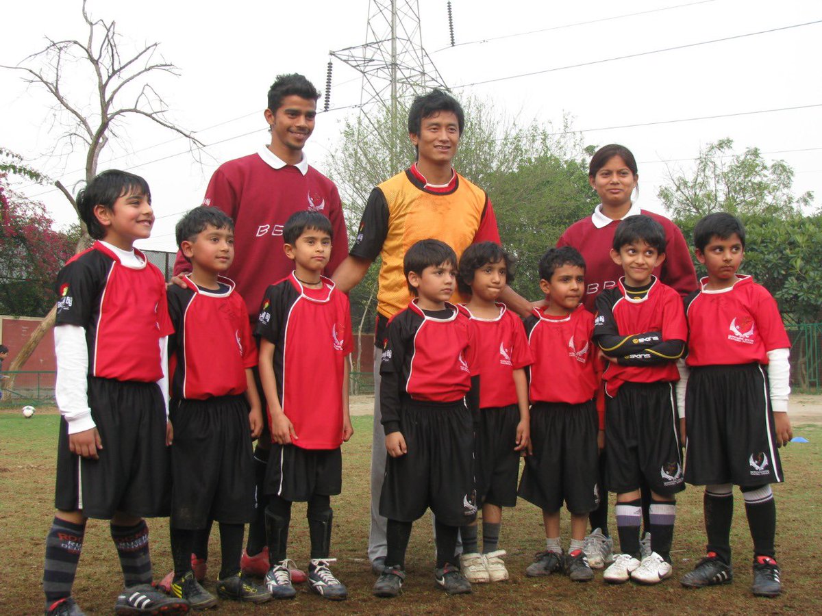 BBFSchools's tweet photo. #tbt #bbfsturns10 #10yearsofbbfs
A #throwbackthursday that’s close to our hearts❤️ A look back at these memories, motivates us to keep going and work harder for our kids and for the sport⚽️💪🏽 #bbfsyes #10yearsstrong #bbfskids #bhaichungbhutia #bbfs #indianfootball https://t.co/enJTVPBRsV