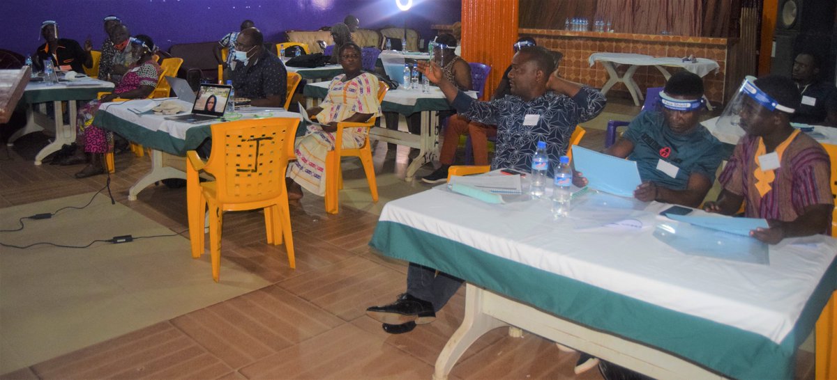 Informed grass-root citizens and CSOs including human rights defenders is key in the transitional justices process and the promotion of accountability in Liberia. 
Day 2 of the public outreach and awareness on the TRC Recommendations is ongoing in Nimba County.
<a href="/CDDWestAfrica/">CDD West Africa</a>