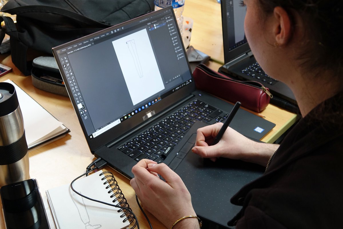 « Comment innover en entreprise tout en travaillant à distance ? »
Une question qui prend tout son sens dans le contexte actuel de #reconfinement. 👨‍💻🏠
scbs-education.com/comment-innove…