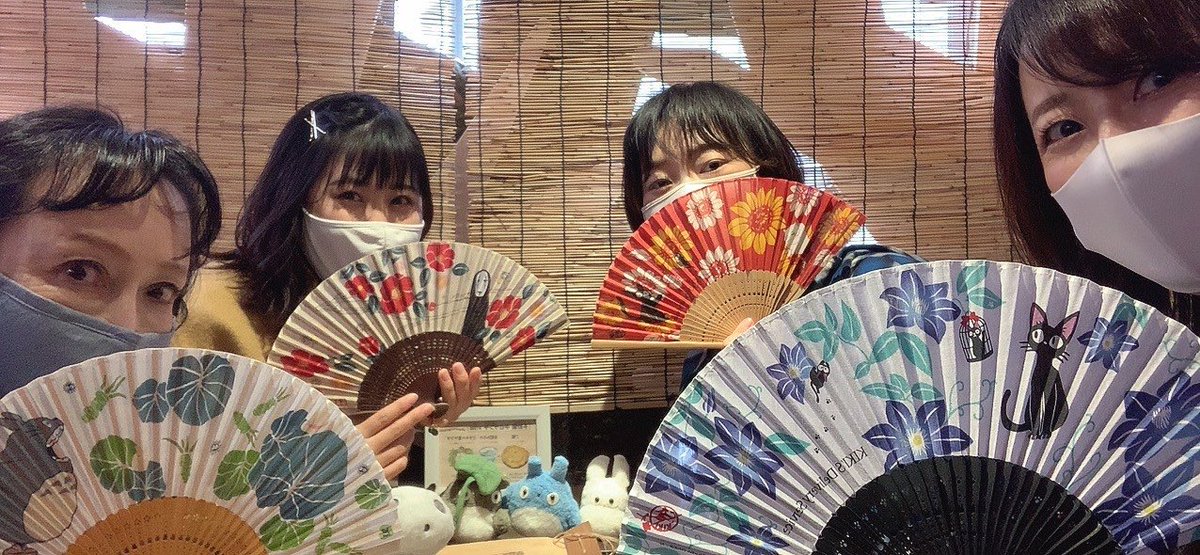 yukari_f02's tweet photo. #阿吽ハムレット奇譚 女優陣で
理沙さんのお誕生日祝い女子会✨
主役なのにずっと私達を楽しませてくれる理沙さん😭だいすき😭
尚美さん・もみーちゃんと用意したプレゼントも喜んで貰えて良かった💓

3日後公開の舞台映像はこちらからご予約ください▶︎ https://t.co/YuWJocMAlZ https://t.co/ptZS6yciKf