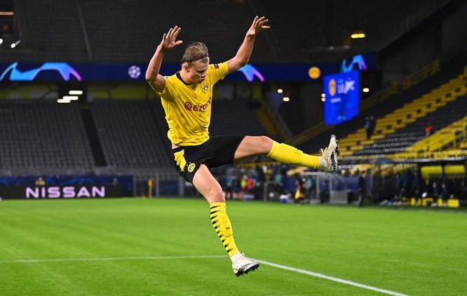 UEFAcom_de's tweet photo. 🖤💛 @erling ➡️ Champions League = 🔥🔥🔥
👕 10
⚽️ 12
#BVBZenit | @BVB | #UCL https://t.co/yfrCKUmPEr