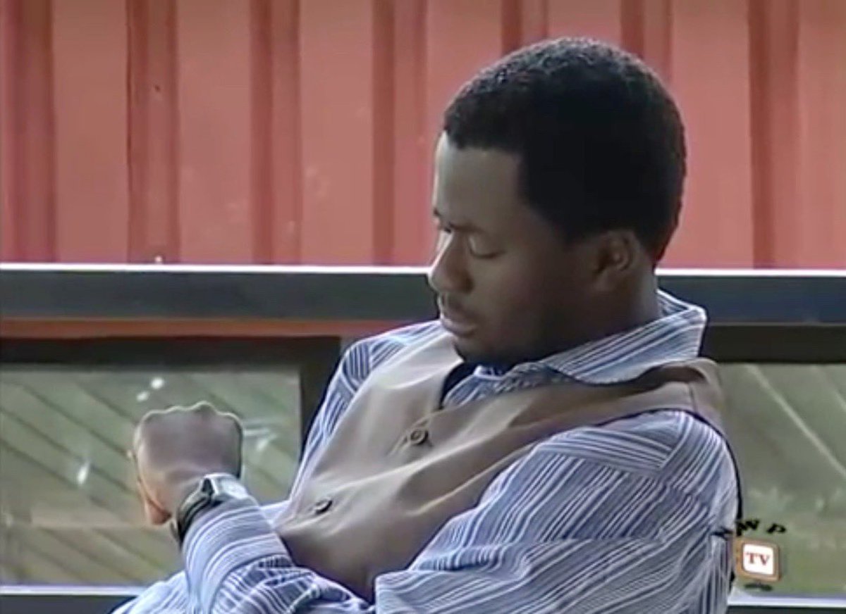 Mbahdeyforyou's tweet photo. Me patiently waiting for thunder to fire Desmond Elliot https://t.co/XRzPUlZNbW