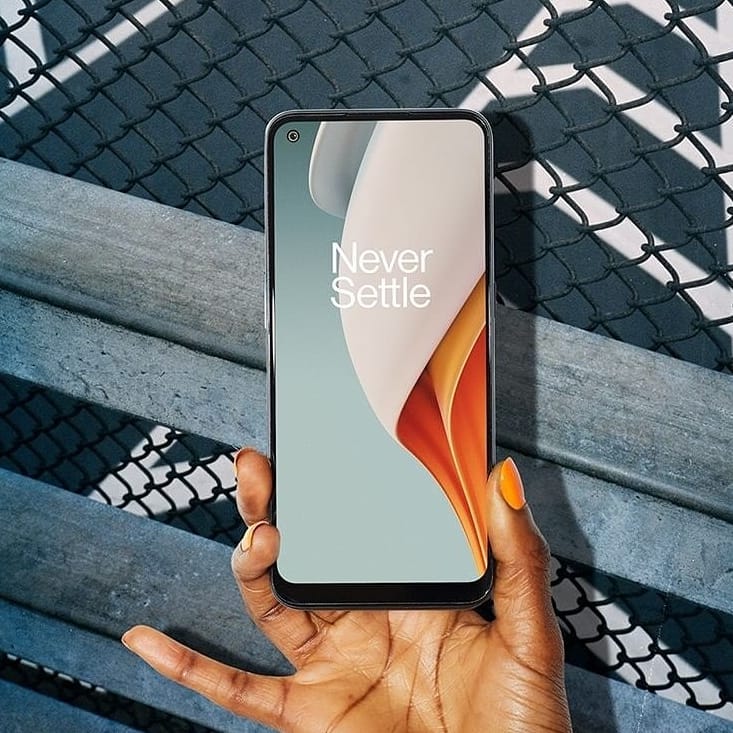 mobiledevicesPK's tweet photo. #OnePlusNordN100 comes with 5,000 mAh battery, 4/64 GB storage, 6.52 inch screen, Dual Speakers and Triple camera.
https://t.co/yoUumoJ6zj
5,000mAh battery and included 18W quick charger to ensure it stays powered.
#OnePlus #OnePlusNordN100Release #OnePlusPakistan #NordN100Specs https://t.co/W751LI89s9