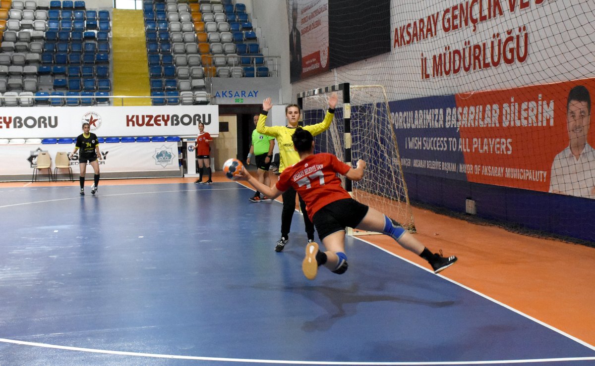 Hentbolun nabzını tutan program 7 Metre'nin tüm bölümleri Youtube kanalımızda

youtube.com/playlist?list=…