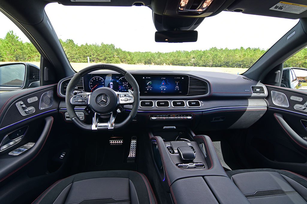 autoaddicts's tweet photo. These "Coupe"-styled CUV/SUVs are interesting to say the least - here's our 2021 Mercedes-AMG GLE 53 Coupe Review & Test Drive
https://t.co/sGztAB6vkT #MercedesBenz #MercedesAMGGLE #MercedesAMG @MercedesAMG #GLE53Coupe https://t.co/Nogi0qaGo1