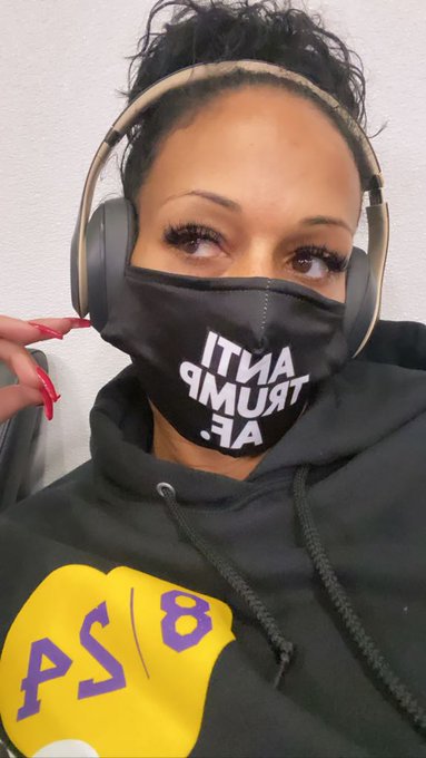 At LAX like ... https://t.co/CvcVemsXlZ