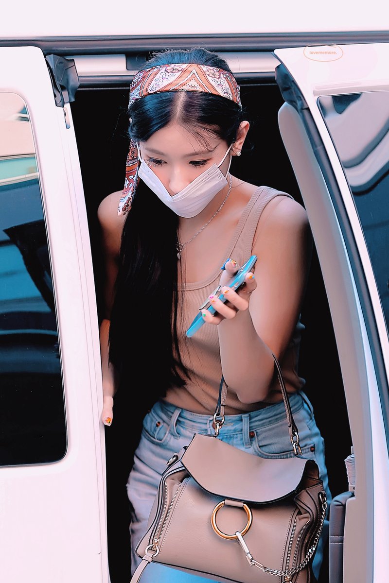 lovememore_my's tweet photo. 200823 👋🏻🧚🏻‍♀
#여자아이들 #아이들 #G_I_DLE #미연 #MIYEON https://t.co/KzS4Tx9WMM