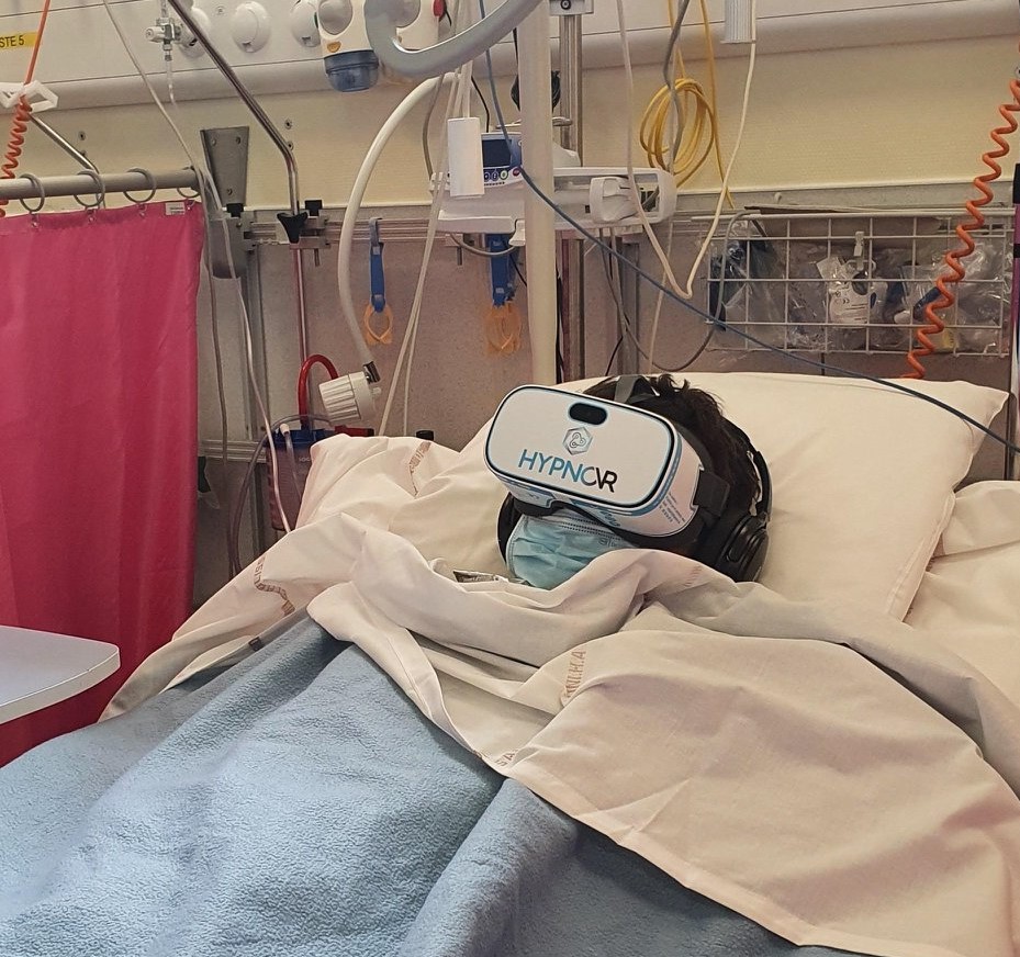 Merci à l'Hôpital Renée Sabran <a href="/CHUdeLyon/">HCL - Hospices Civils de Lyon</a> , qui propose notre solution à ses patients pour améliorer leur confort grâce à :
- une diminution de la douleur et du stress 🙏🏻
- une réduction de la consommation d'antalgiques 💉
- une réhabilitation plus rapide postopératoire 🏃‍