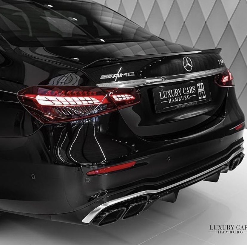 DailyCarlife's tweet photo. NEW E63s AMG ✨ https://t.co/s9eKk1LkDU