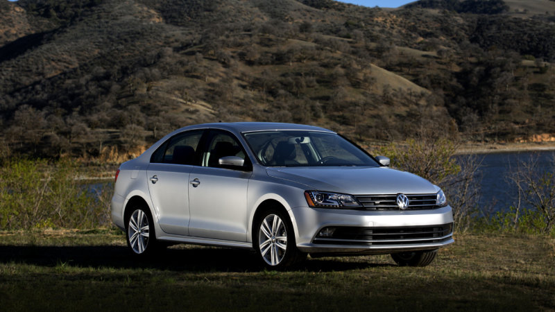 therealautoblog's tweet photo. VW recalls 218,000 Jettas to fix fuel leaks that could cause fires: https://t.co/fICVNJHaRJ https://t.co/O8uZvEVFoj