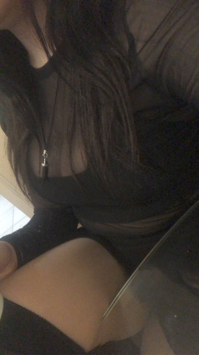 T999OF's tweet photo. message me for content, pics of all kinds, videos, chats🖤 cashapp £T999of #sugardaddylegit #SugarDaddySerious #SugarBabies #Cashappblessing #onlyfans #sellingcontent https://t.co/9XCuMWIcmJ