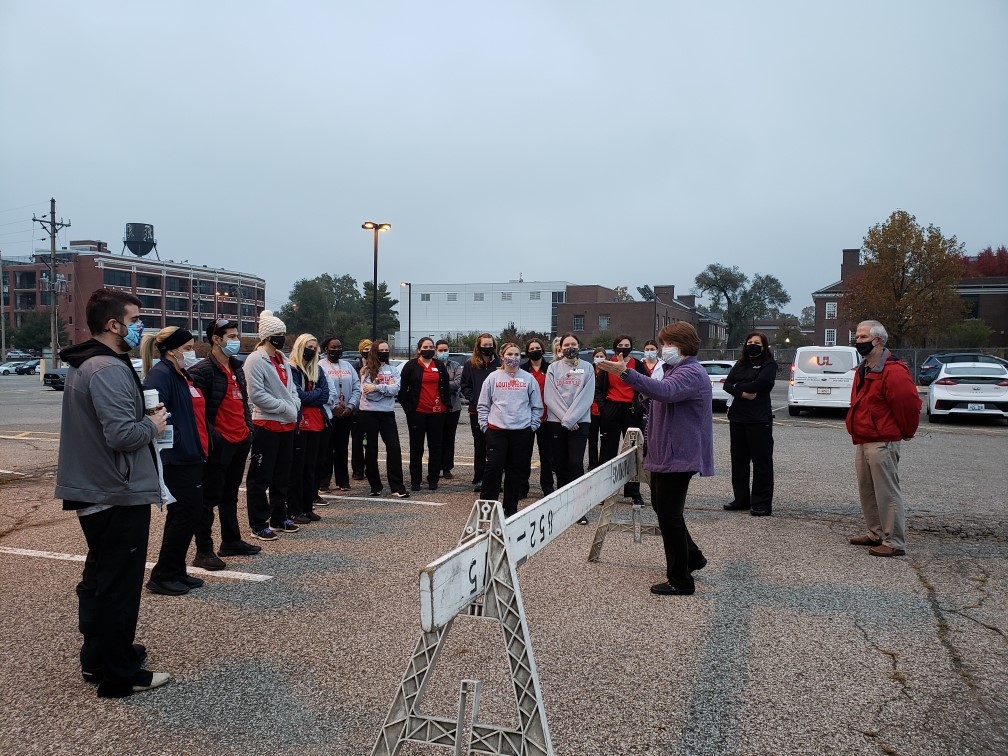 UofL_Nursing's tweet photo. Yesterday, our #Schoolofnursing students getting prepped at the drive-thru Influenza Vaccine Clinic open to @uofl students, faculty and staff. https://t.co/FW6at95Klb
#FluVaccine #CardinalNurse #UofL https://t.co/CappItNqDf