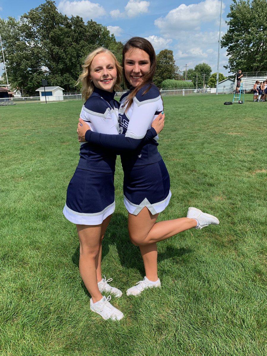 HannahColdiron's tweet photo. Hey @abby_plott thanks for being born 19 years ago today! Happy birthday pretty lady, celebrate accordingly 🤩😘 https://t.co/5XEDet7uwb