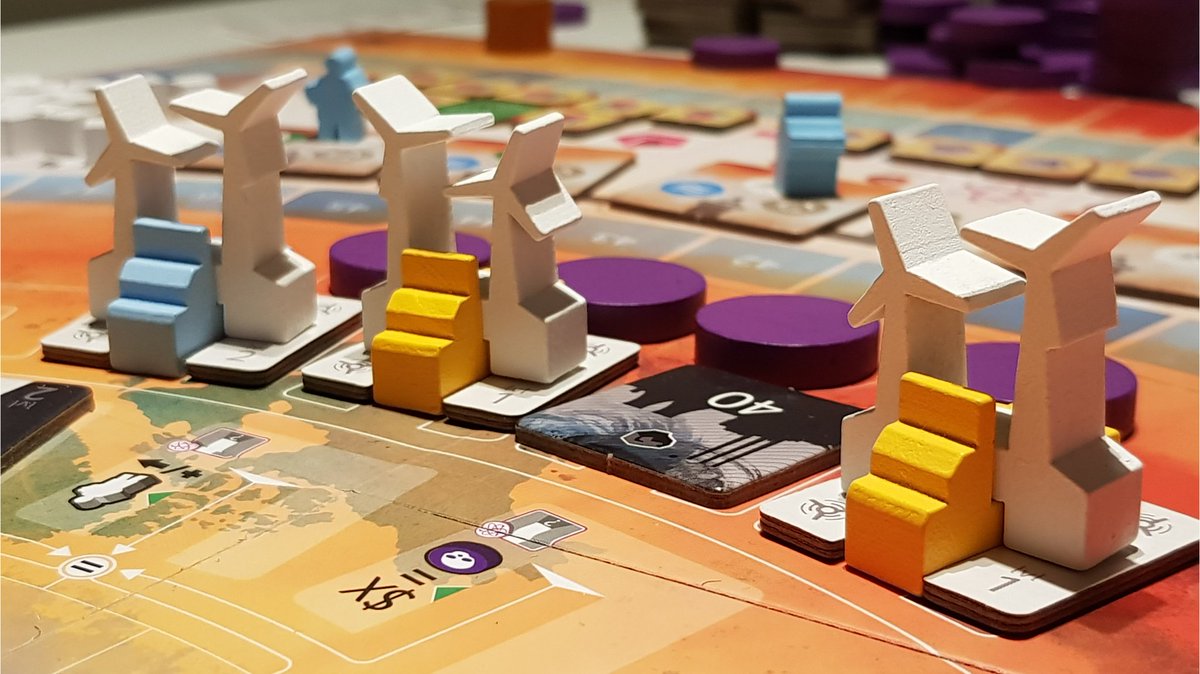 Eurohell_Design's tweet photo. Boardgame vacation day 5: Our highlight of the day was the first cooperative game of #co2secondchance. The begin went disastrously, already in 2020 🙈 in the second round we met the climate goals quickly so that we could save the earth finally!
#vitallacerda #giochix #boardgame https://t.co/stNrk0O0ZZ