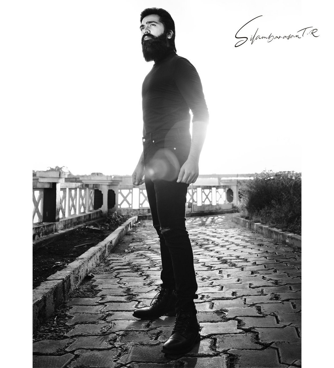 Saravan52786562's tweet photo. Rocking pictures of
#SilambarasanTR
#Eeswaran #photo #PhotoOfTheDay #photographer #Photod #Photoshoot #Valimai https://t.co/BQE11JAhhX