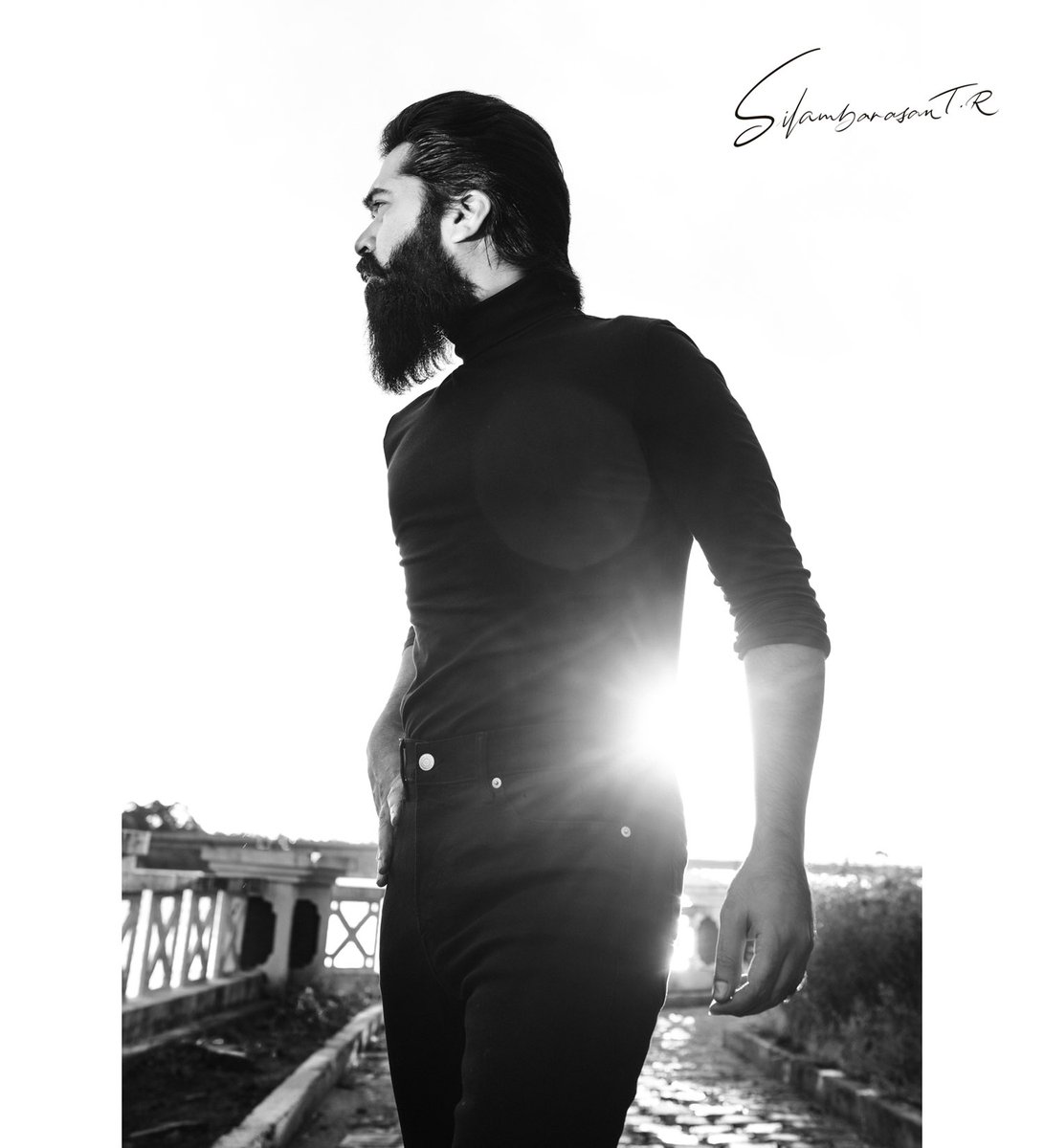 Saravan52786562's tweet photo. Rocking pictures of
#SilambarasanTR
#Eeswaran #photo #PhotoOfTheDay #photographer #Photod #Photoshoot #Valimai https://t.co/BQE11JAhhX