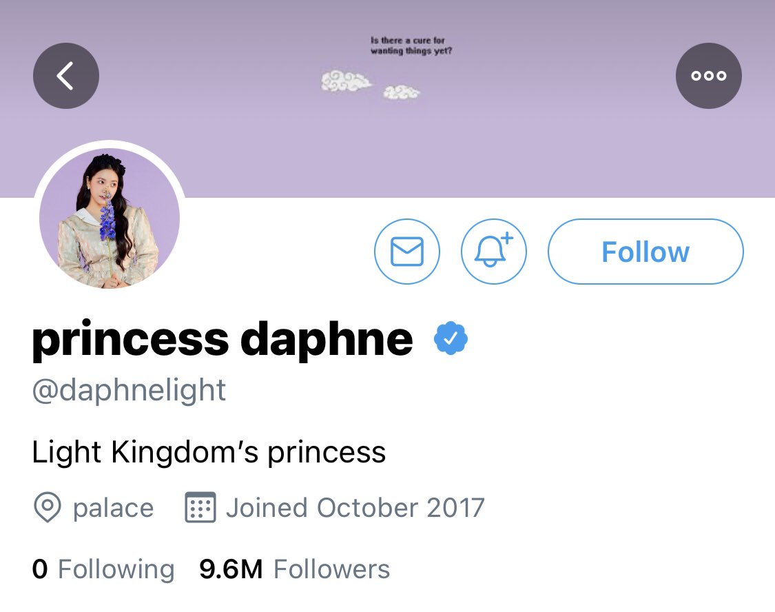 Daphne. The princess of light.Fighter like her mom. Future queen of the kingdom.Her dream is, for once, to be free.