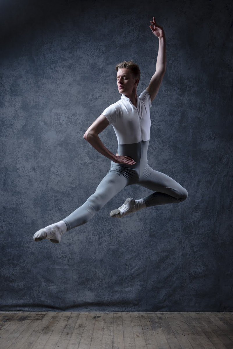 pennymartean's tweet photo. Happy World Ballet Day! #WorldBalletDay2020 #enbs #balletdancer #boysdancetoo @_drewforsyth https://t.co/MIoGSaNfs6