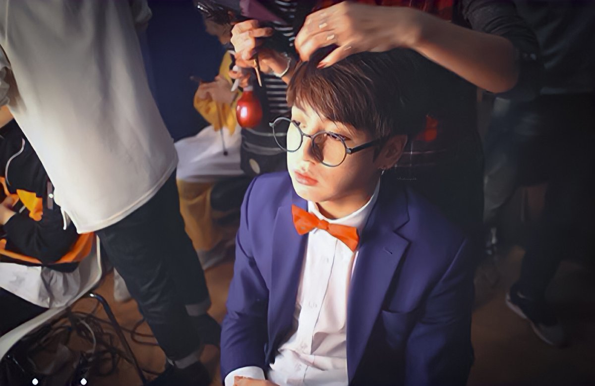 archivekukk's tweet photo. jungkook dressed up as detective conan for halloween :) https://t.co/zmj5QAN1SO
