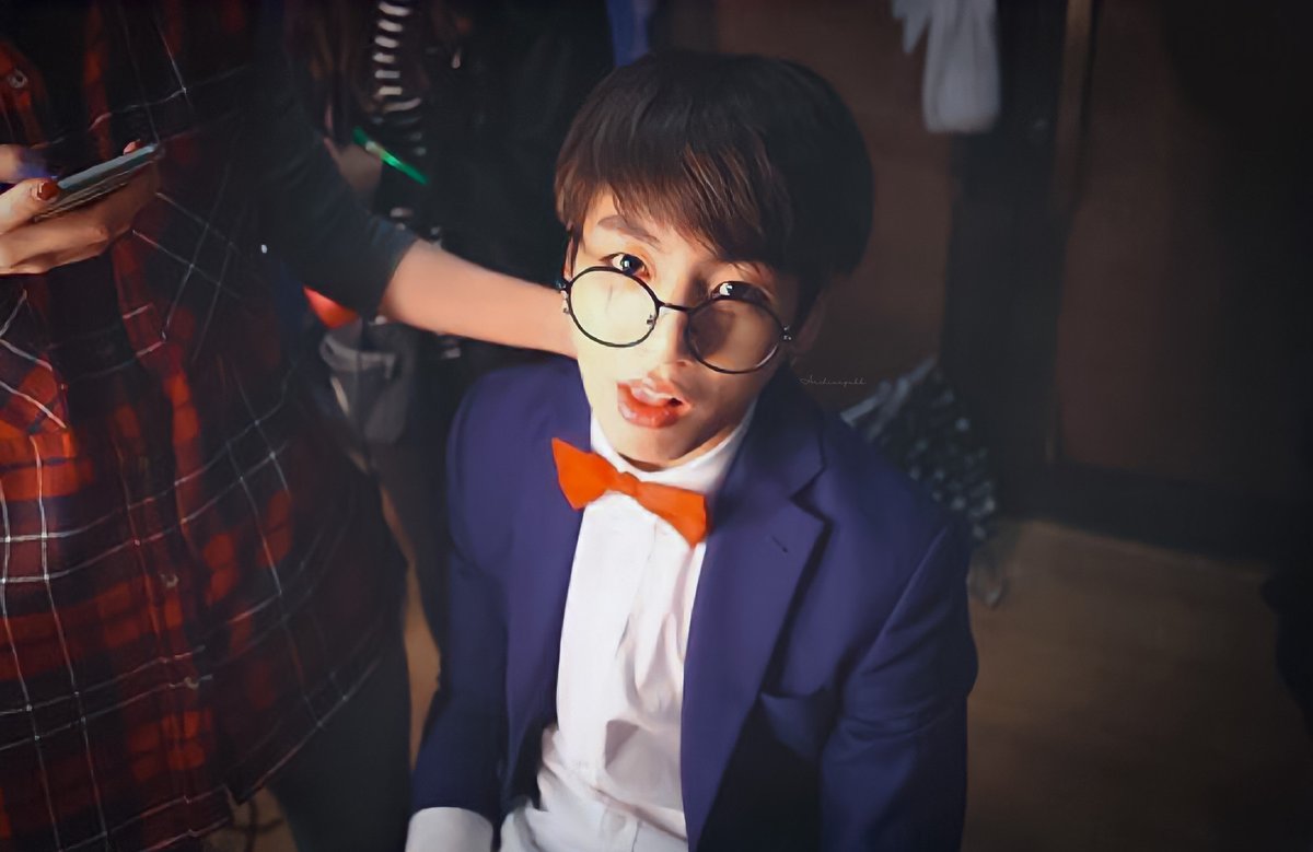 archivekukk's tweet photo. jungkook dressed up as detective conan for halloween :) https://t.co/zmj5QAN1SO