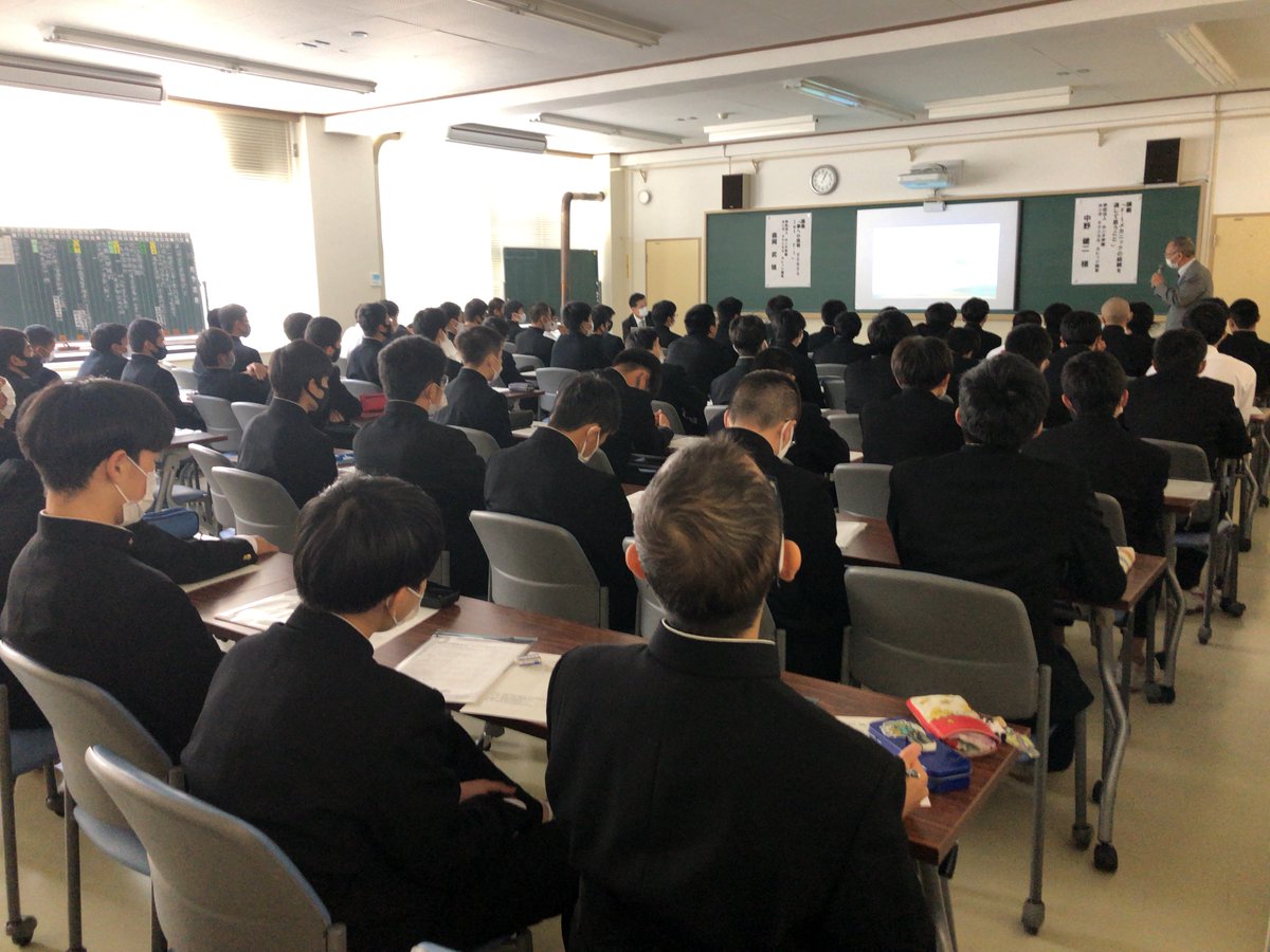 hondatc_e's tweet photo. 本日は、新潟県にある県立新潟工業高等学校へ「キャリア講演会」を開催させていただきました‼
「#HondaJet」「#F1」の講演と赤 #NSX のエンジン始動、#UNICUB の乗車体験など致しました。楽しんで頂けましたか。今度は #ホンダ学園 にも来てください。ありがとうございました‼
#Honda https://t.co/VwuE6M1wEv
