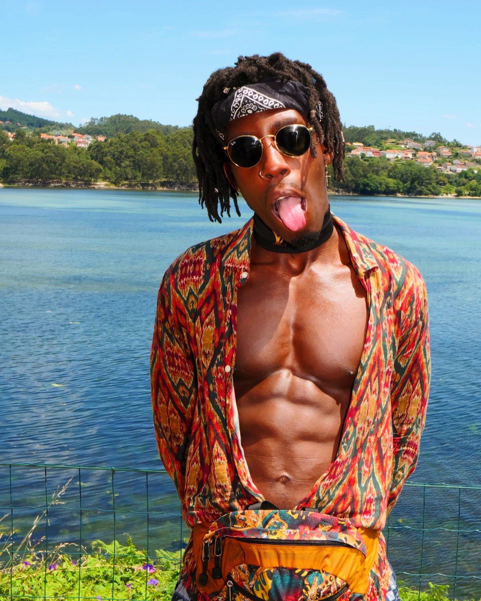 💥 New single #Homecoming out TOMORROW 🇪🇸