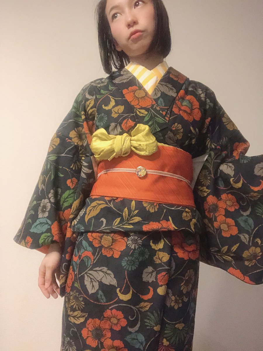 たろちゃん きものんべぇ 今日は和服の日と聞いて 急遽和服で配信 秋色コーデにしてみましたヽ 0 ノ 配信に来てくれた皆さんありがとうございます 着物 着物コーデ Kimono Kimono 秋色 秋色コーデ 猫