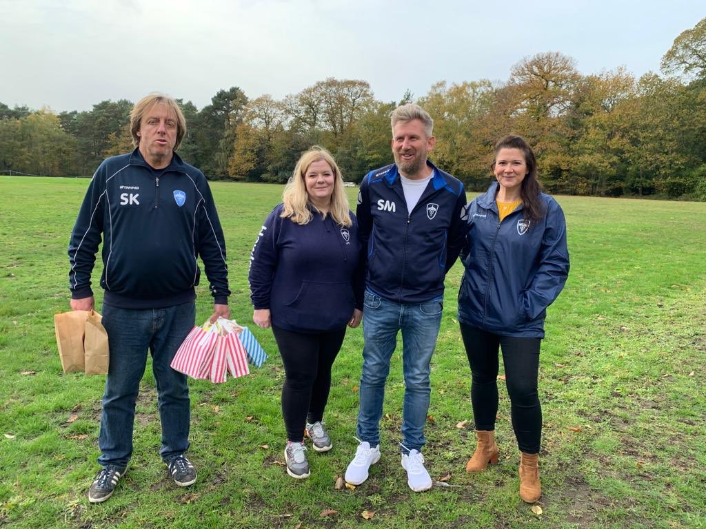 nickyjt10's tweet photo. @MarcusRashford @HawleyFC have a small army of volunteers delivering nearly 150 lunches to children the Hart/Rushmoor area today. https://t.co/8KkXusYt2z