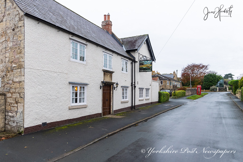 snapperjim's tweet photo. The Hare & Hounds #Stutton #Tadcaster is back in business after being closed for around two years the @samsmithsbeer pub will reopen this #Halloween weekend Saturday 31st October 12pm-10pm with #Covid #restriction in place and #SocialDistancing rules @yorkshirepost @LeedsNews https://t.co/KwnAtvnj7o
