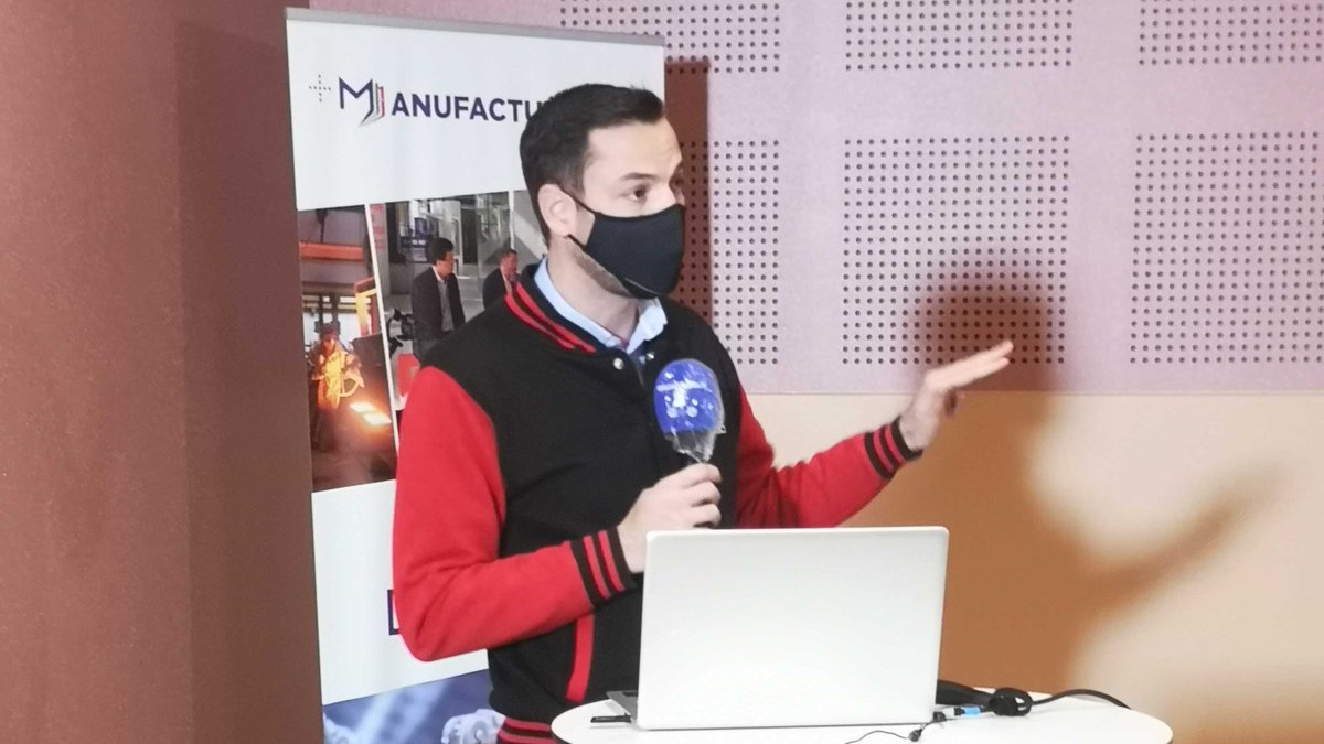 manufacturingfr's tweet photo. 3ème intervenant avec César Allievi de
@key_prod et #JPBsysteme qui nous présente une solution digitale légère afin de piloter sa production.
#manufacturing #industriedufutur #manufacturingtour https://t.co/WrbvrW6mQr