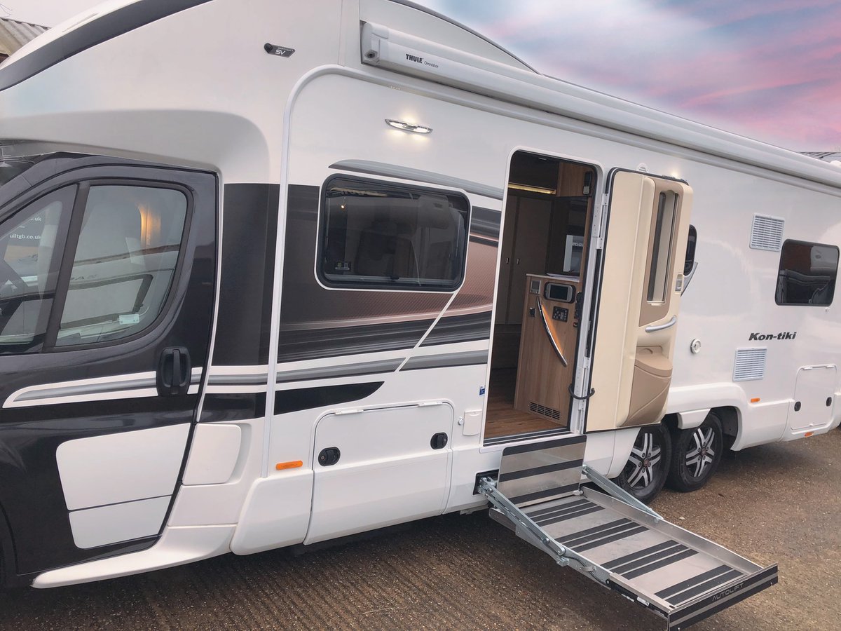 Coachbuilt tweet media