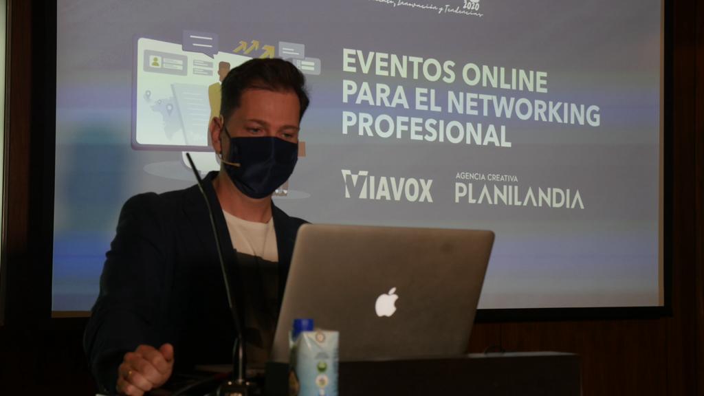 OpceCantabria's tweet photo. Escuchamos a @anibalonair de @planitweets y para aprender cómo trasladar a los #eventosonline lo que más apreciamos de los #eventospresenciales con #tecnología. Al igual que en los eventos tradicionales, con profesionales especializados se puede. #innovacion #MICE #EVENTOLAB2020 https://t.co/uFYAIg5n7C