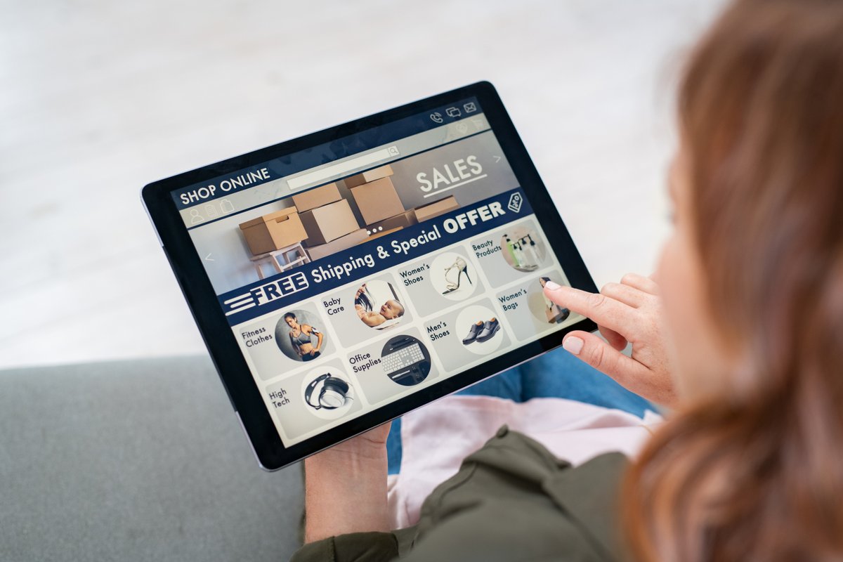 VittyCreative's tweet photo. Which platform is right for your online store? We can help you make this decision and ensure your website is up and running smoothly. We discuss some of the major problems faced by e-commerce store owners here - https://t.co/TTo5QnajLs

#ecommerce #marketing #onlineshopping https://t.co/FTSS4GKAWR