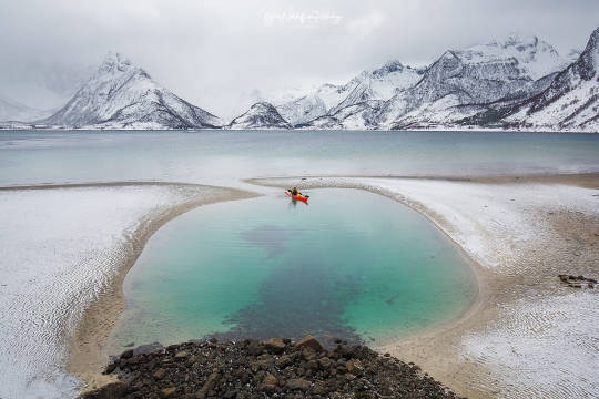 “Life without port is tiring; life without travel is boring!”

____ Mehmet Murat ildan

by Björn Nehrhoff von Holderberg