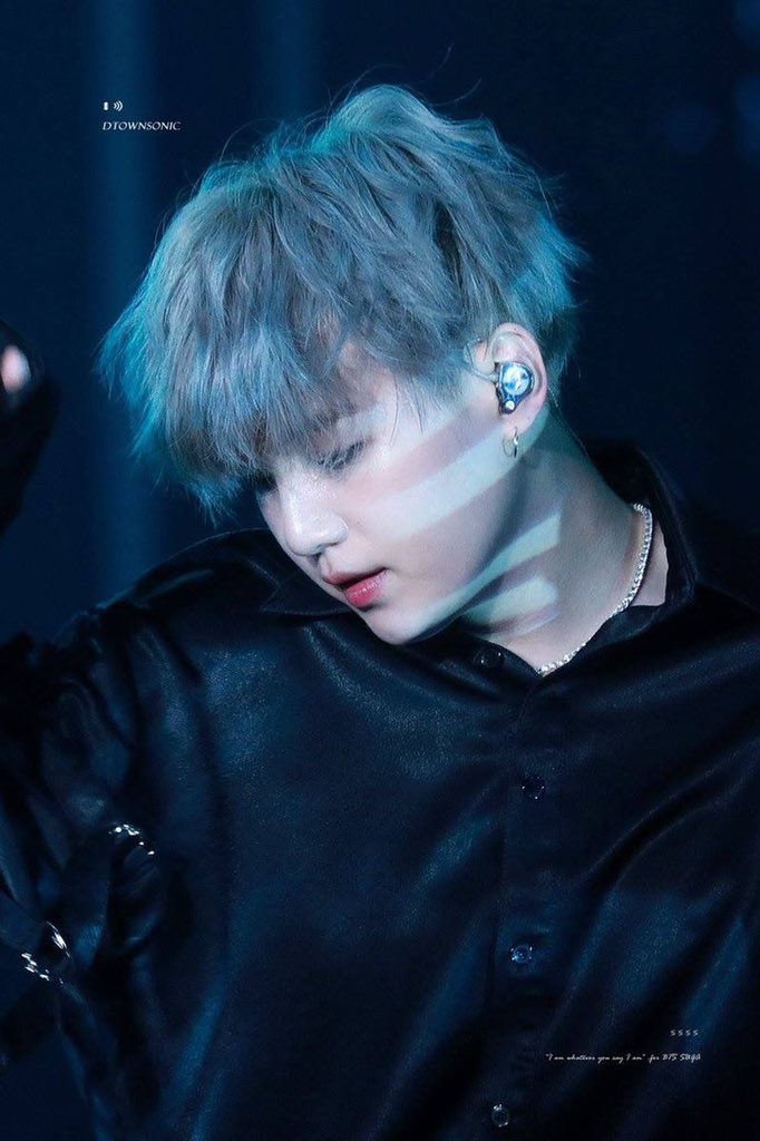 Silver/grey haired yoongi - a beautiful thread ♡