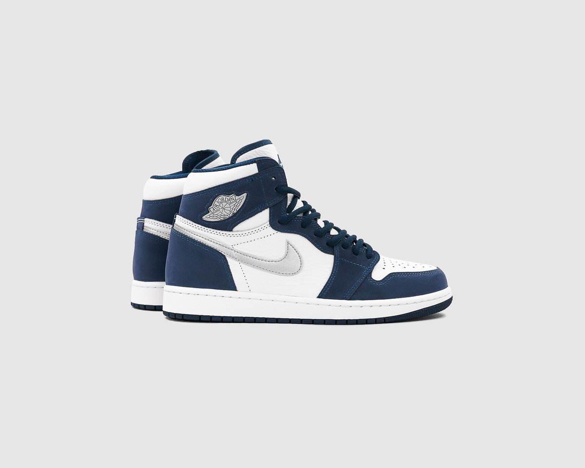 overkillshop's tweet photo. Hit the Link to enter the Raffle for the #AIRJORDAN1 RETRO HIGH https://t.co/39uV0CLJzm "MIDNIGHT NAVY" and get the chance to buy a pair!⁠⠀⁠⠀⁠
You can register for this raffle until October 30th, 12 pm (CET).⁠⠀⁠
GOOD LUCK FAM!⁠⠀⁠
>> https://t.co/cyuMP6vcI8 https://t.co/jTyj3W65VX