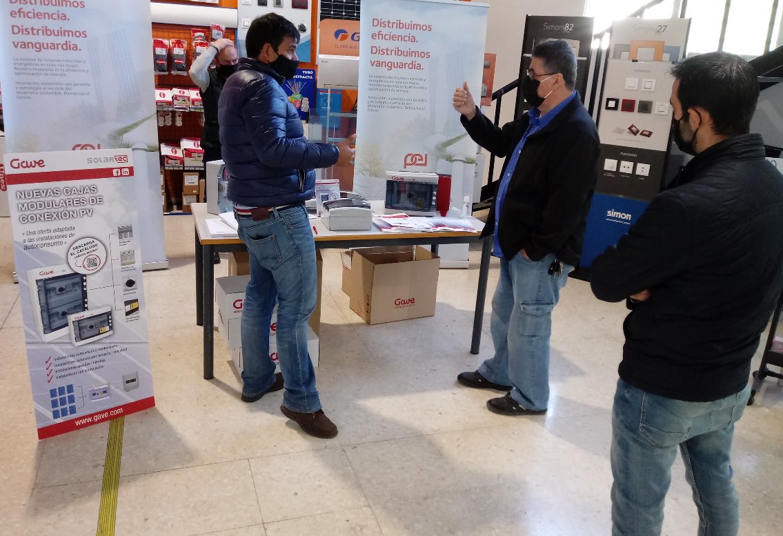 grupo_peisa's tweet photo. Imágenes de la interesante #JornadadeMostrador GAVE realizada en Peisa #LaMancha, presentando todas las novedades en protecciones para #instalacioneselectricas fotovoltaicas⚡️de la gama Solartec. 
¡Gracias a todos los asistentes por venir! 👏🏽👏🏽
#grupopeisa #siemprecontigo https://t.co/QV2XyVv5Ag