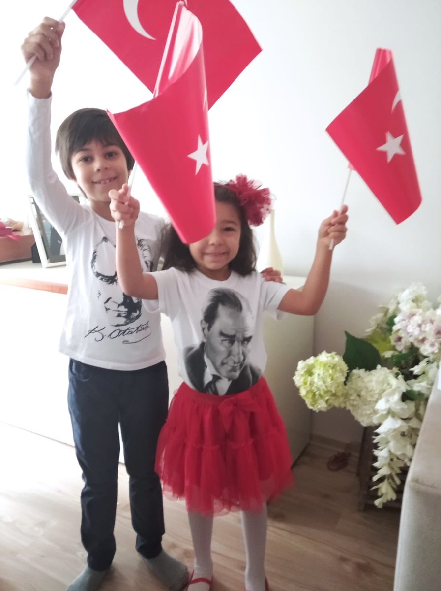 “Benim Naçiz Vücudum Elbet Birgün Toprak Olacaktır. Fakat Türkiye Cumhuriyeti İlelebet Payidar Kalacaktır.”

🇹🇷Mustafa Kemal Atatürk🇹🇷

<a href="/bahcesehir_k12/">Bahçeşehir Koleji</a> 
<a href="/mesutkaya2023/">MESUT KAYA</a> 
#29Ekim 🇹🇷🇹🇷
#bahçeşehirkoleji