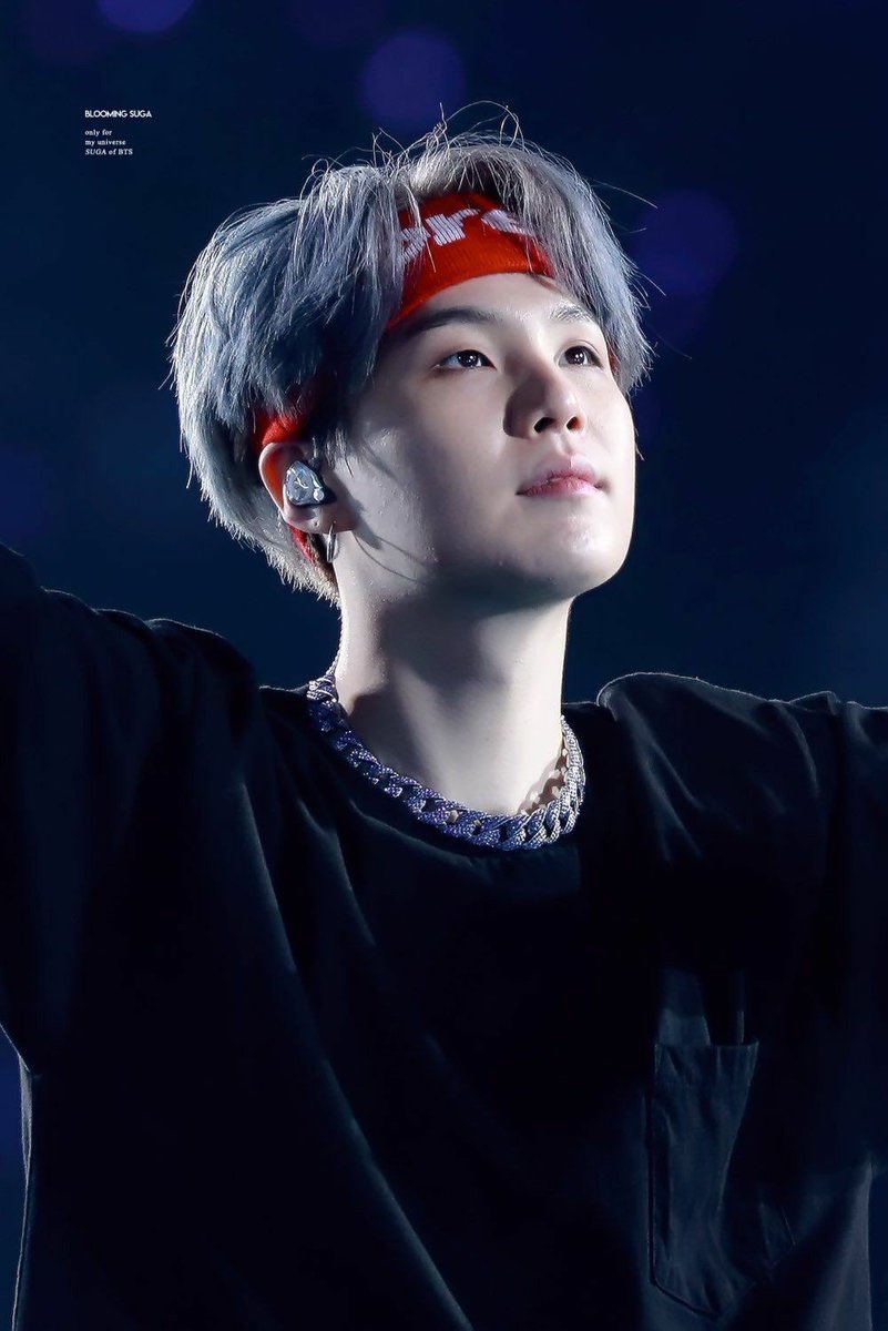 Silver/grey haired yoongi - a beautiful thread ♡