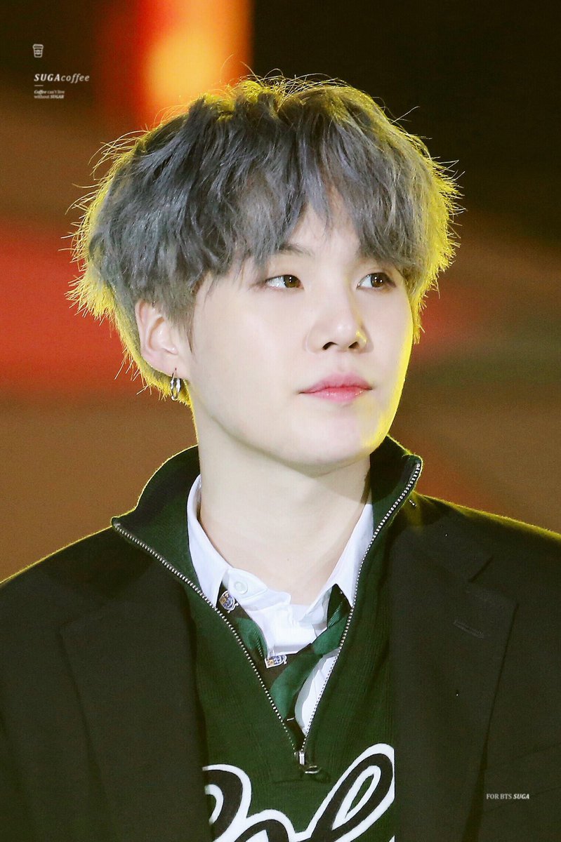 Silver/grey haired yoongi - a beautiful thread ♡